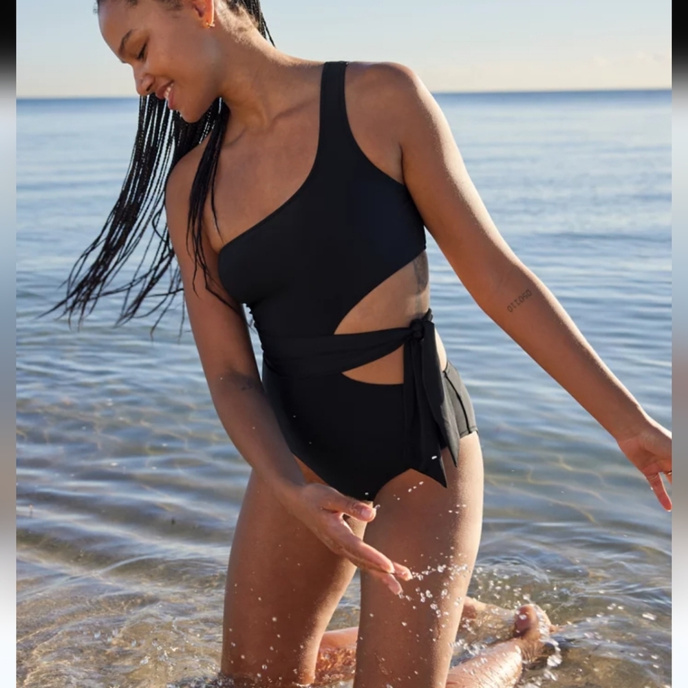 Aerie One-Shoulder Black Swimsuit
